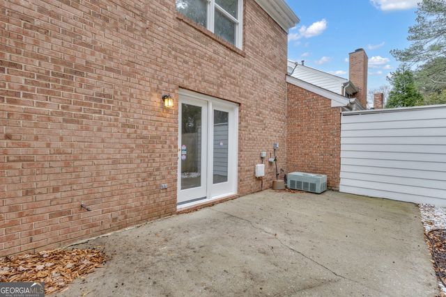 415 Williamsburg Way, Fayetteville, GA 30214