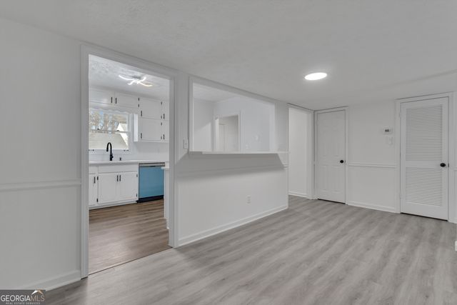 415 Williamsburg Way, Fayetteville, GA 30214