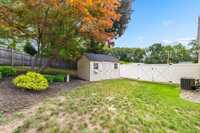 38 Hale Place, Tappan, NY 10983