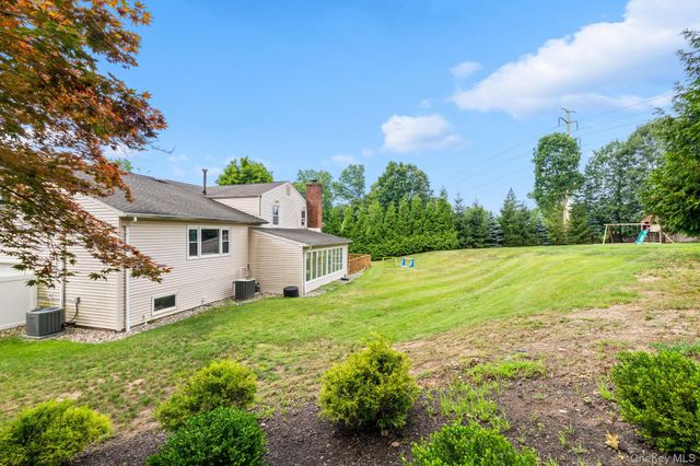 38 Hale Place, Tappan, NY 10983