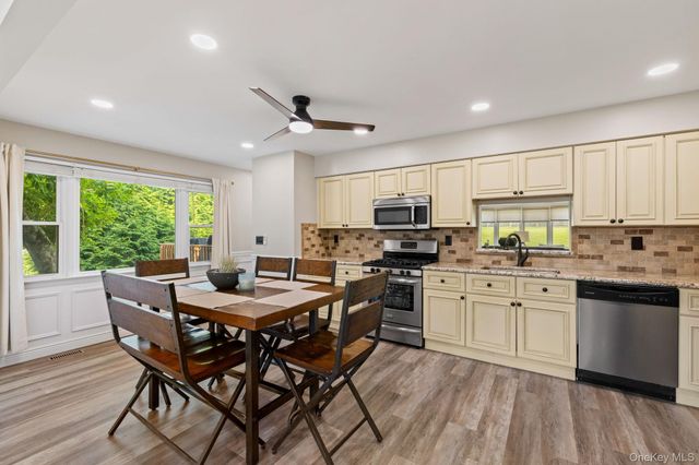 38 Hale Place, Tappan, NY 10983