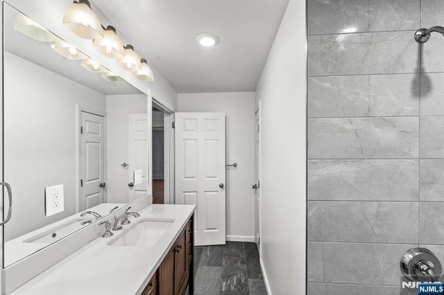 1614 Center Avenue, Fort Lee, NJ 07024