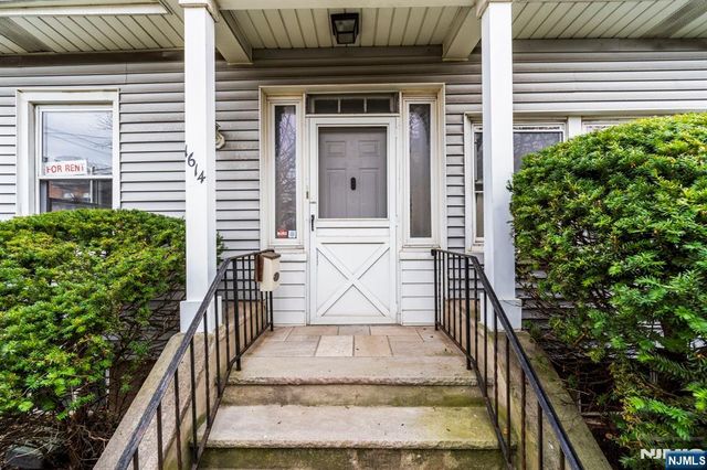 1614 Center Avenue, Fort Lee, NJ 07024