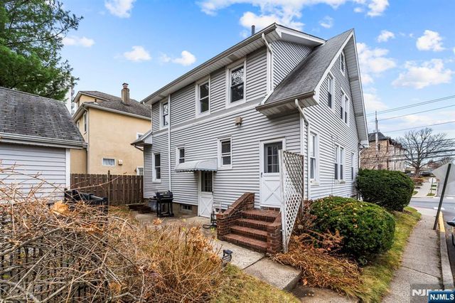 1614 Center Avenue, Fort Lee, NJ 07024
