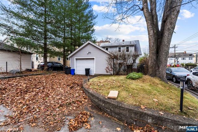 1614 Center Avenue, Fort Lee, NJ 07024