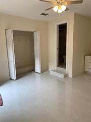14840 SW 181st Ter Z7, Miami, FL 33187
