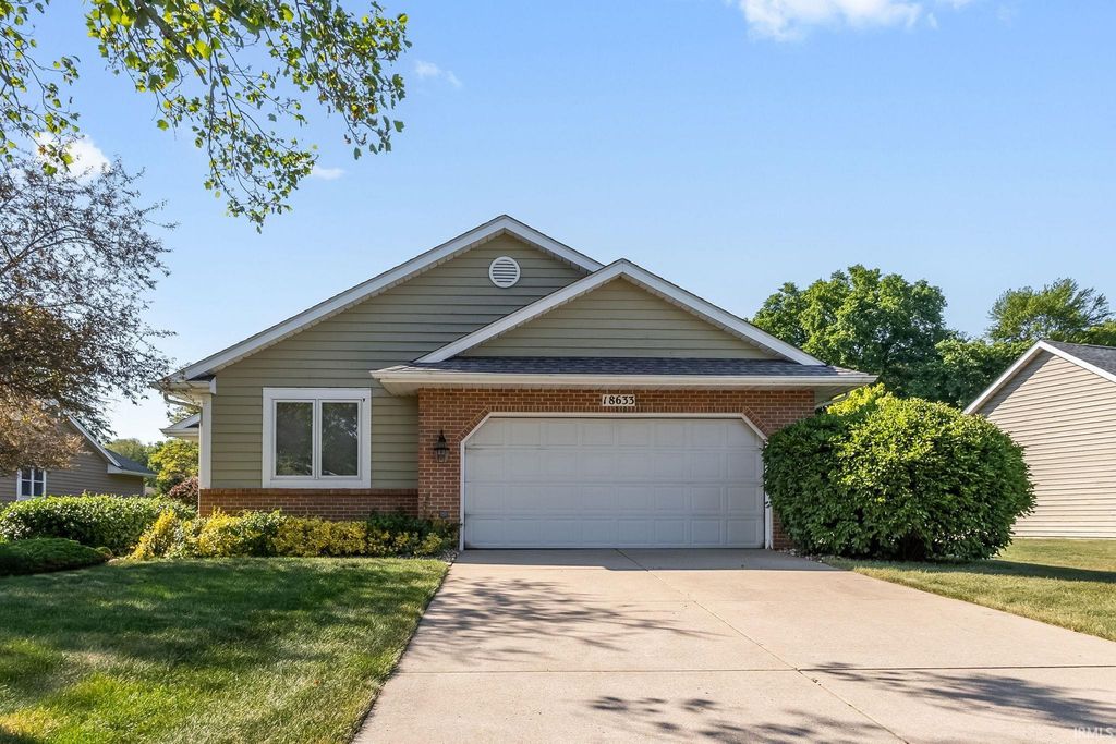 18633 Paul’s Way, South Bend, IN 46637