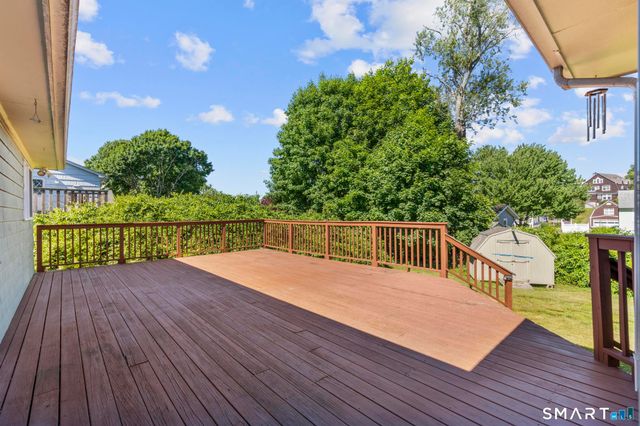 48 Prospect Avenue, East Lyme, CT 06357