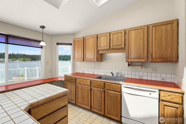 20591 Chief Sealth Drive NE, Indianola, WA 98342