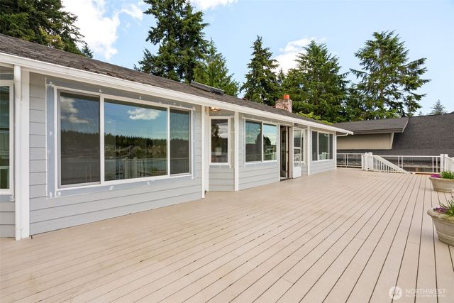 20591 Chief Sealth Drive NE, Indianola, WA 98342