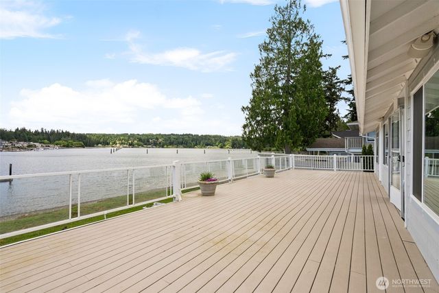 20591 Chief Sealth Drive NE, Indianola, WA 98342
