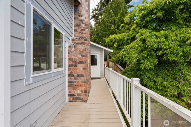 20591 Chief Sealth Drive NE, Indianola, WA 98342