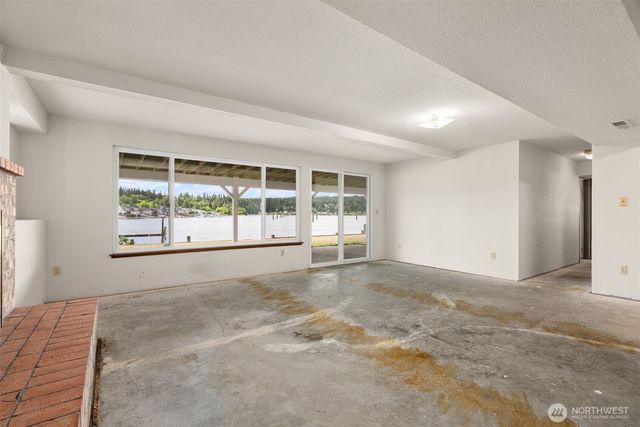 20591 Chief Sealth Drive NE, Indianola, WA 98342