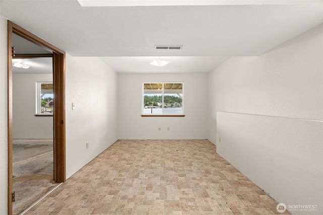 20591 Chief Sealth Drive NE, Indianola, WA 98342