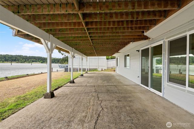 20591 Chief Sealth Drive NE, Indianola, WA 98342