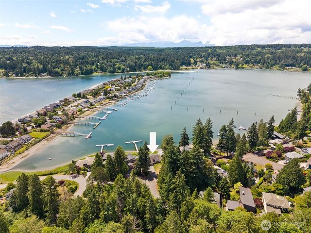 20591 Chief Sealth Drive NE, Indianola, WA 98342