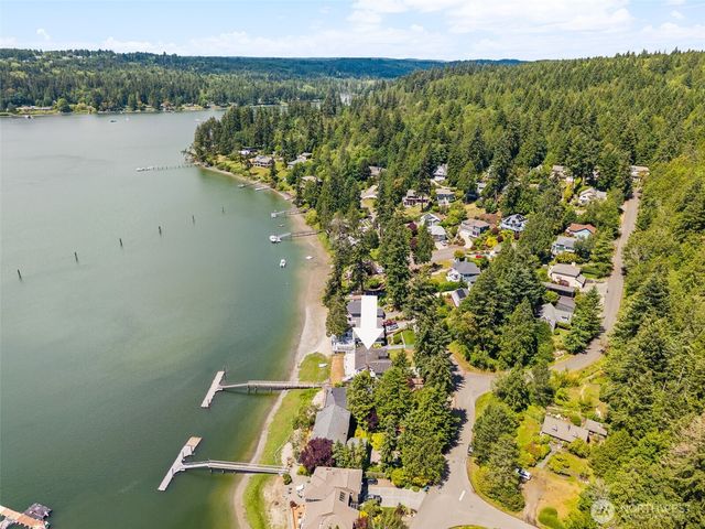 20591 Chief Sealth Drive NE, Indianola, WA 98342