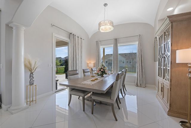 1818 N Burning Tree Cir, Wichita, KS 67230