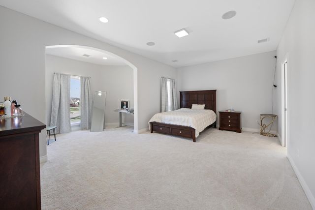 1818 N Burning Tree Cir, Wichita, KS 67230