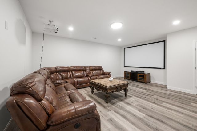 1818 N Burning Tree Cir, Wichita, KS 67230