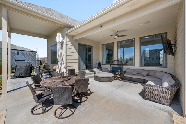 1818 N Burning Tree Cir, Wichita, KS 67230