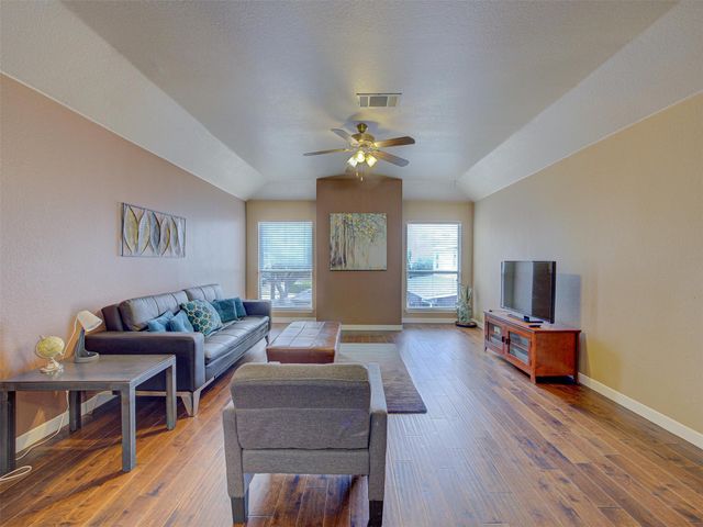 2203 Kerr TRL, Cedar Park, TX 78613