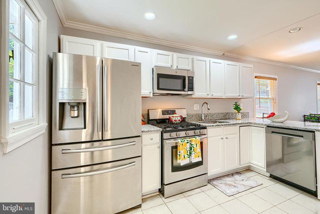 3202 CEDARHURST RD, Baltimore, MD 21214