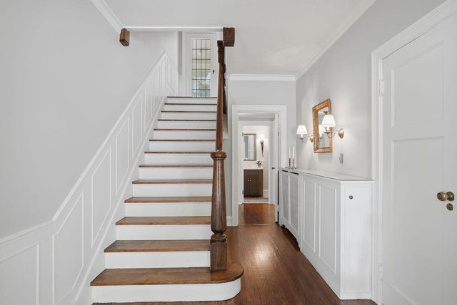 3509 N Summit AVENUE, Shorewood, WI 53211