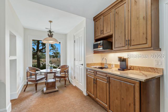 39 Seabrook Landing Dr, Hilton Head Island, SC 29926