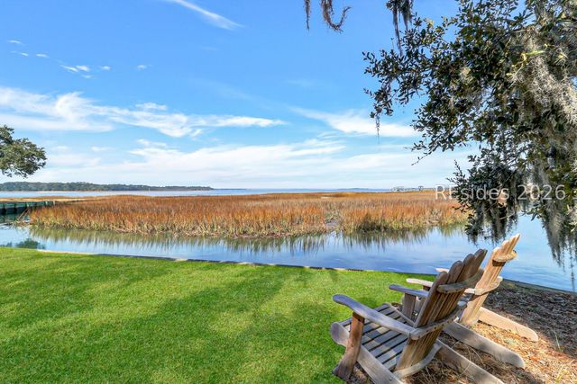 39 Seabrook Landing Dr, Hilton Head Island, SC 29926