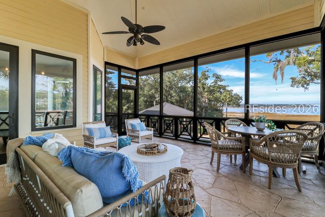 39 Seabrook Landing Dr, Hilton Head Island, SC 29926