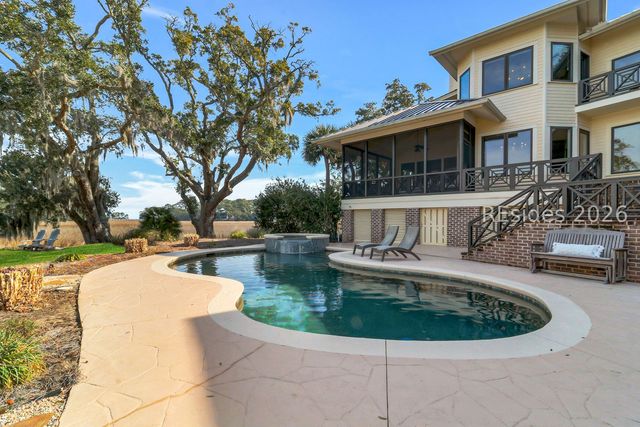 39 Seabrook Landing Dr, Hilton Head Island, SC 29926