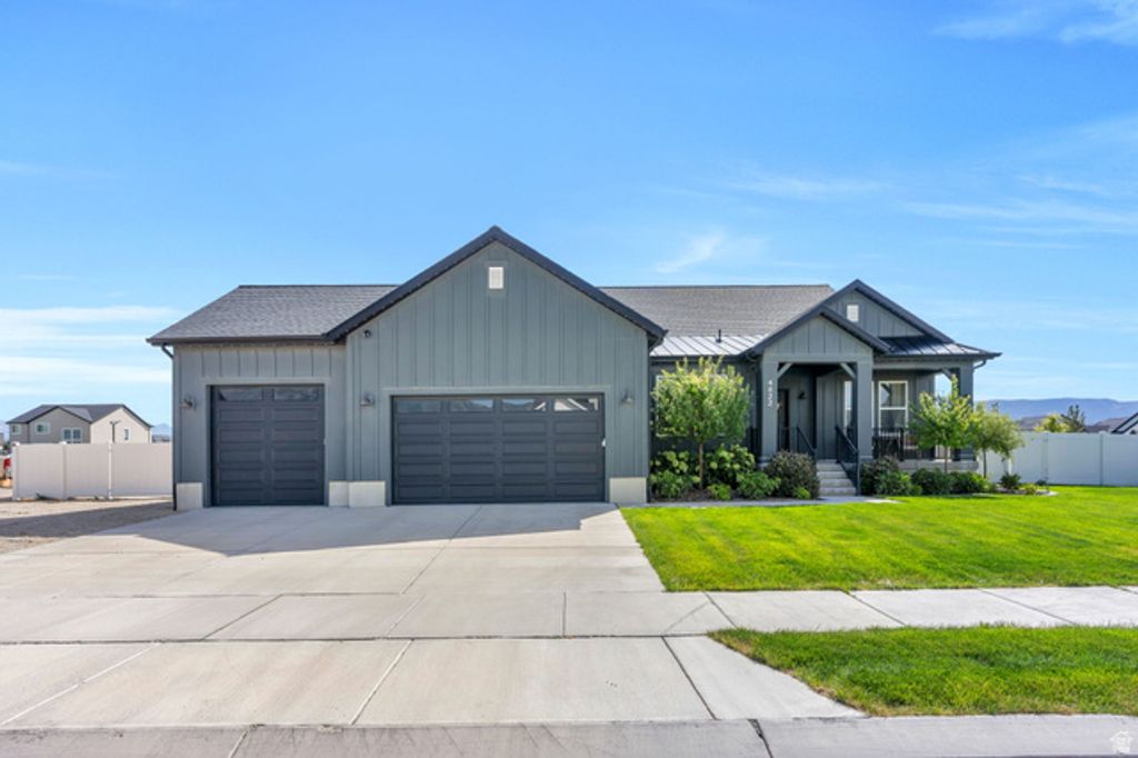 4822 N CANAAN PEAK DR, Eagle Mountain, UT 84005 — exterior
