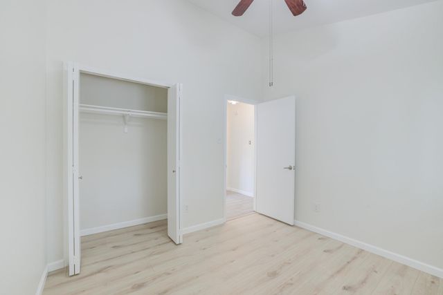 8809 United Kingdom DR, Austin, TX 78748