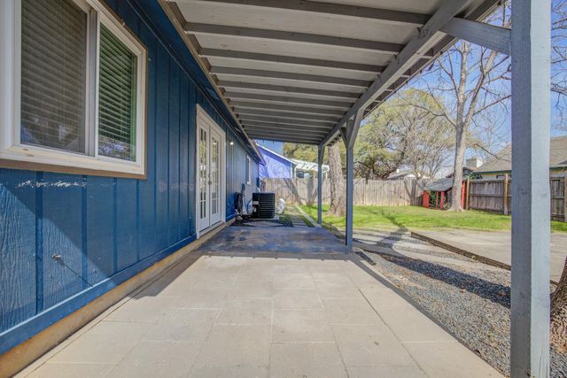 8809 United Kingdom DR, Austin, TX 78748