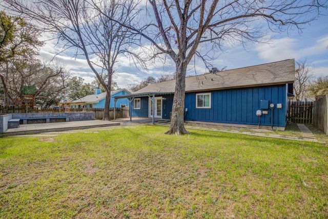 8809 United Kingdom DR, Austin, TX 78748