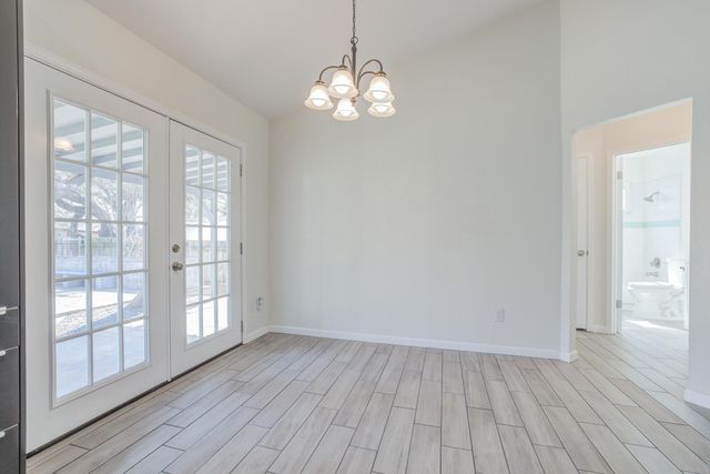 8809 United Kingdom DR, Austin, TX 78748