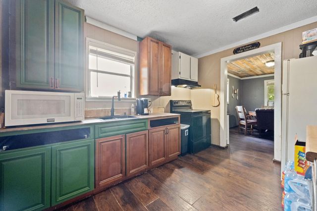 298 County Road 2197, Cleveland, TX 77327