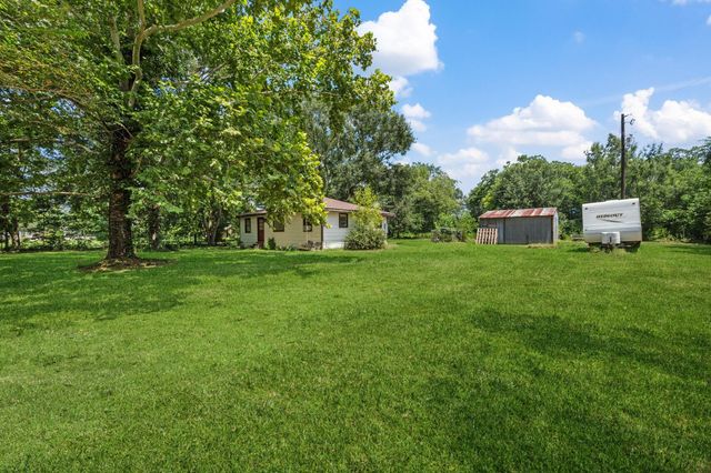 298 County Road 2197, Cleveland, TX 77327