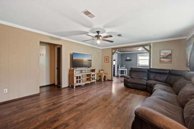 298 County Road 2197, Cleveland, TX 77327