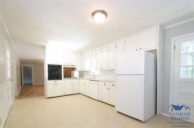 106 Valley Road, Lawrenceville, GA 30044