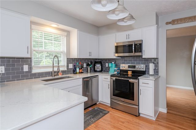 35 Berryhill Court, Springboro, OH 45066