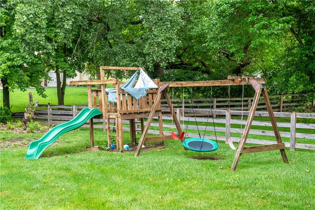 35 Berryhill Court, Springboro, OH 45066