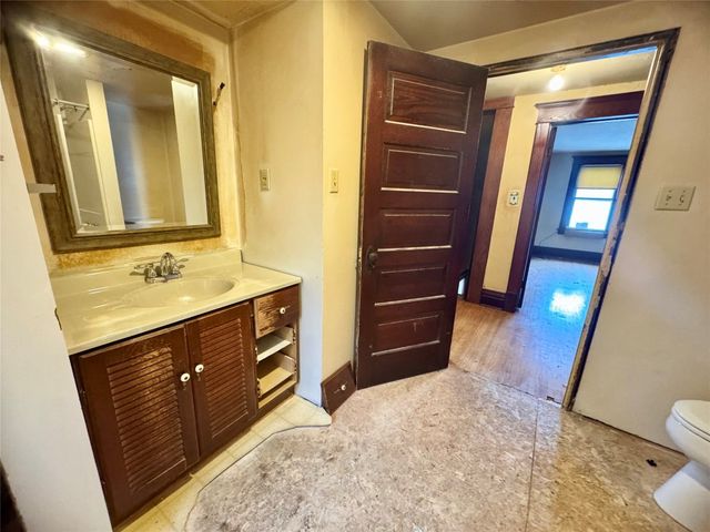 2506 LOVELAND Avenue, Millcreek, PA 16506