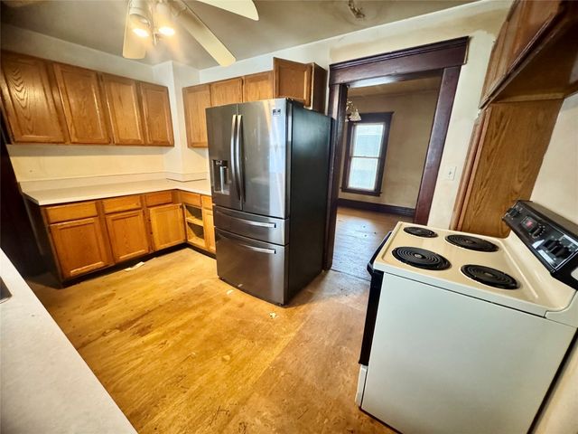 2506 LOVELAND Avenue, Millcreek, PA 16506