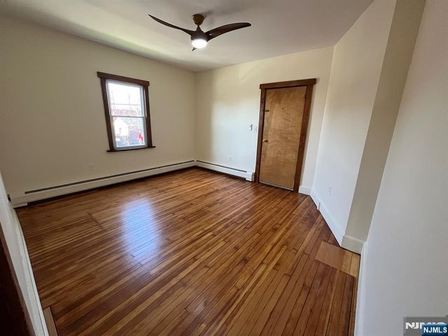 1 Laurel Place 1, East Rutherford, NJ 07073