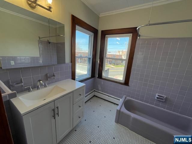 1 Laurel Place 1, East Rutherford, NJ 07073