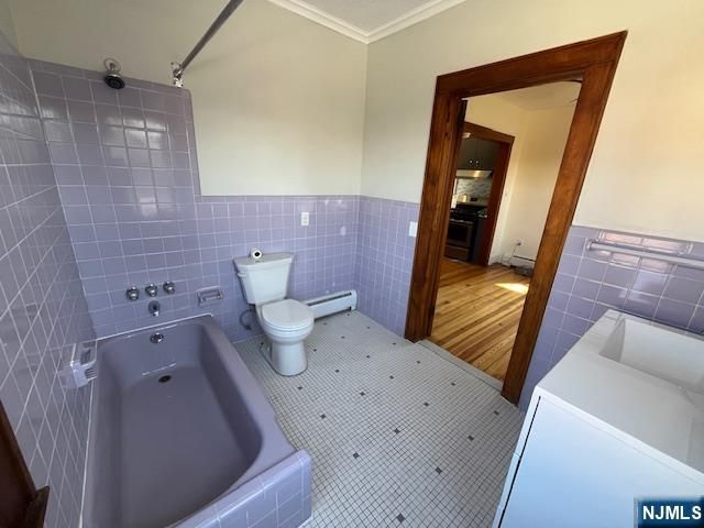 1 Laurel Place 1, East Rutherford, NJ 07073