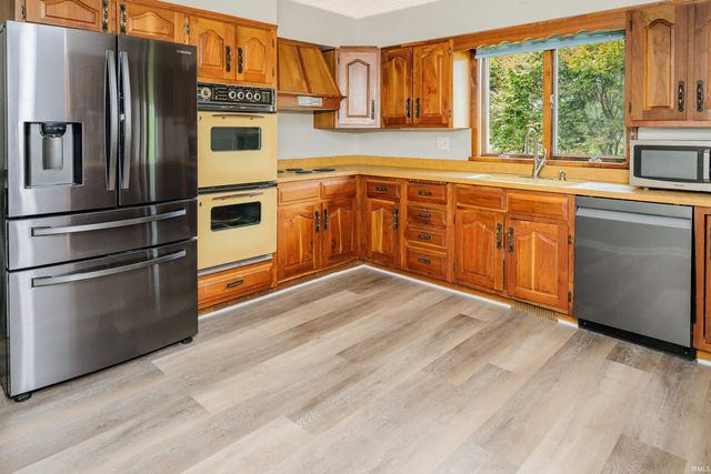 9855 W State Road 43, Bloomington, IN 47404