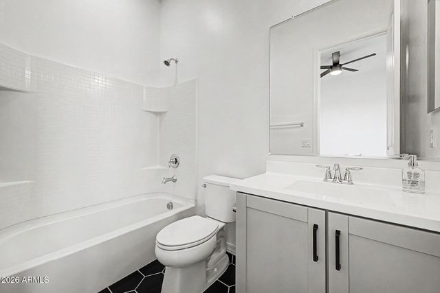 4746 S ORBIT Street, Mesa, AZ 85212